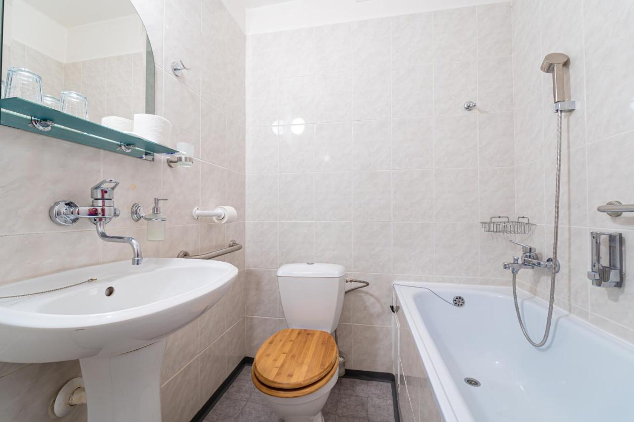 Hotel Sasanka Tatranská Lomnica Exteriör bild